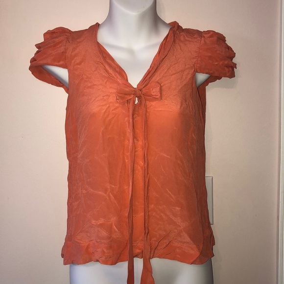 Odille 100% Silk cap sleeves bow front top - Picture 1 of 3